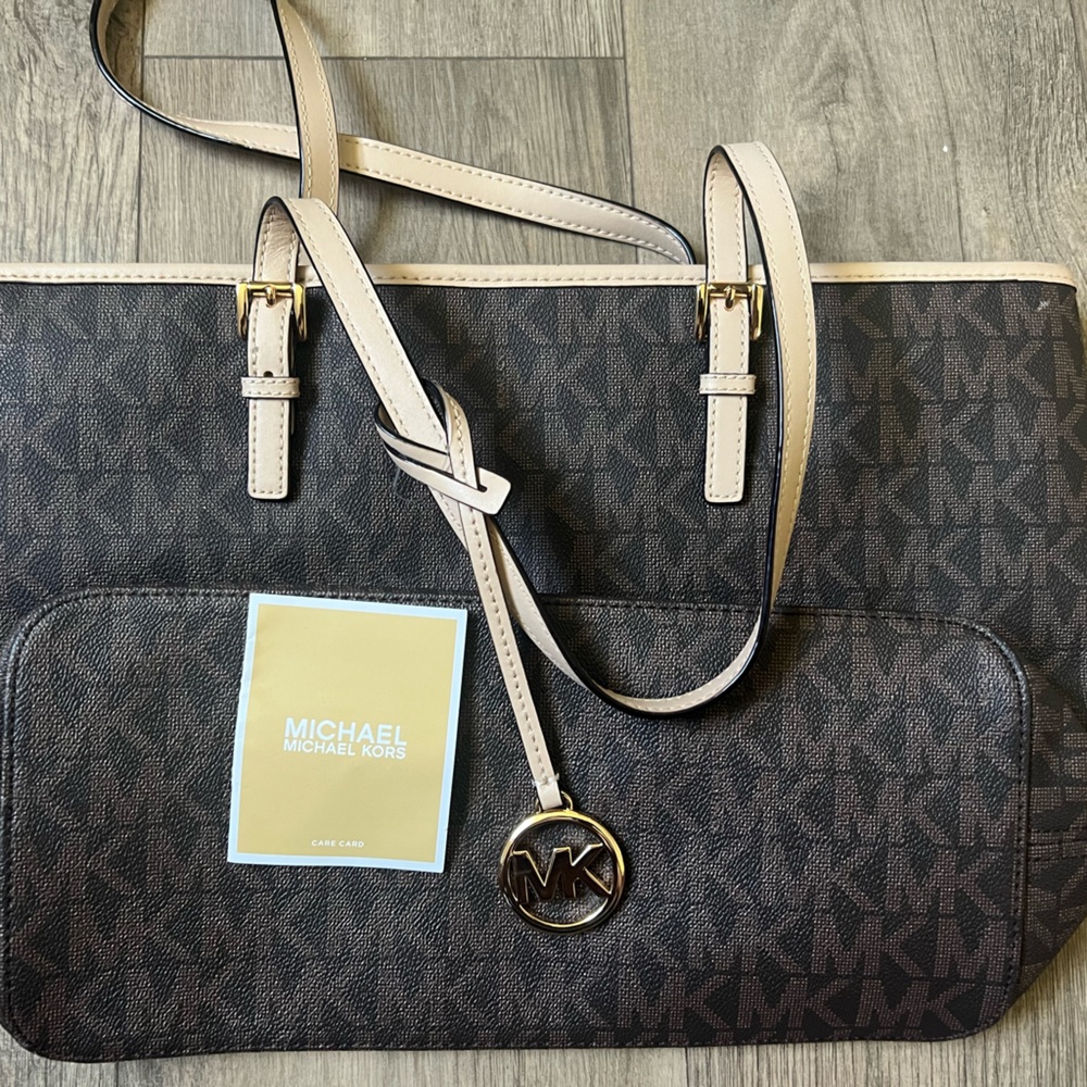 Micheal Kors Bag